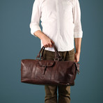 Starboard Vintage Leather Holdall // Treacle