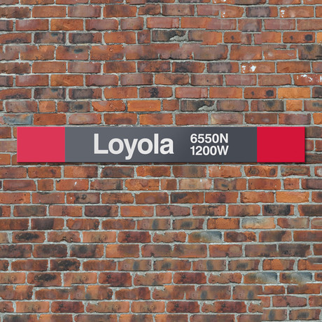 Loyola // Red