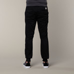 Jogger // Black (34WX32L)