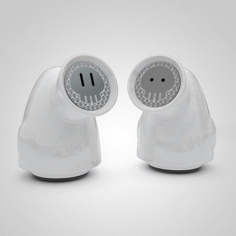 Salt & Pepper Shakers (Skull)