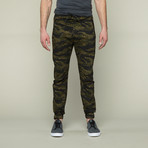 Outpost Jogger // Tiger (L)