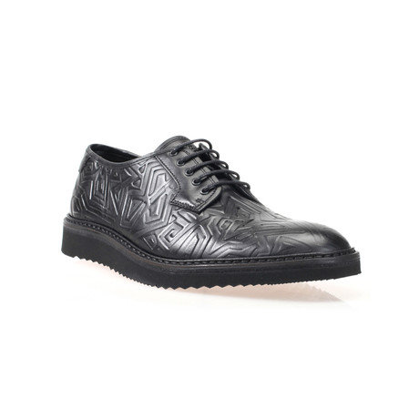 Lou 4 Brogue // Black Stamped Pull Up (Euro: 40)
