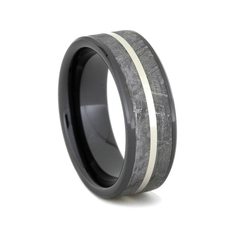 Black Ceramic Ring (Size 6.5)