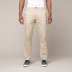 Commuter Chino // Khaki (40)