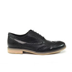 Ailsh Lace Up Wingtip Brogues (Euro: 42)