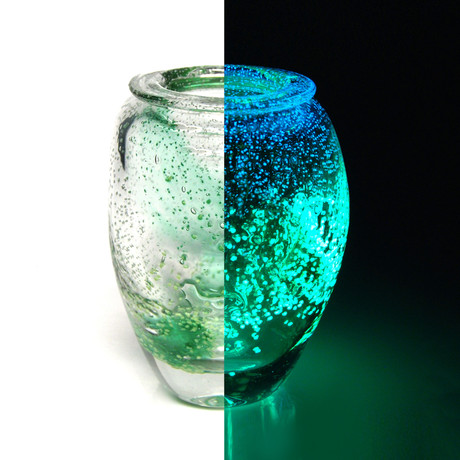 Glass Vase Sculpture // 207437