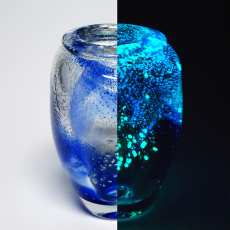 Glass Vase Sculpture // 207439