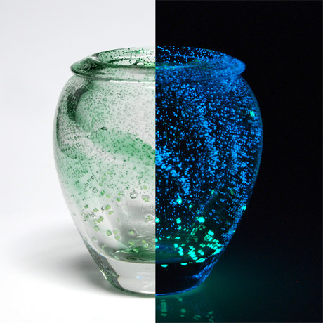 Glass Vase Sculpture // 207441