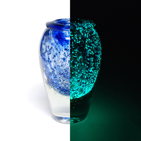 Glass Vase Sculpture // 207877