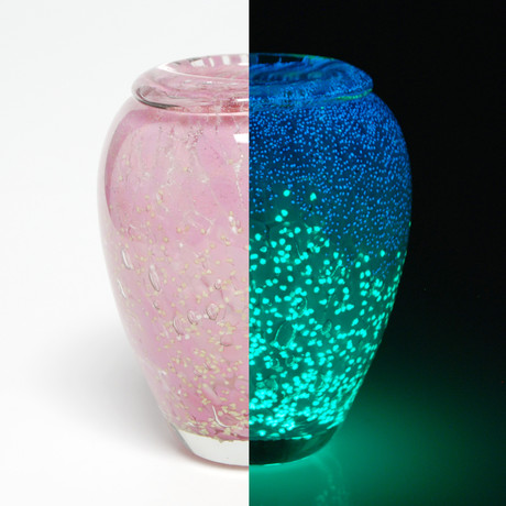 Glass Vase Sculpture // 207883