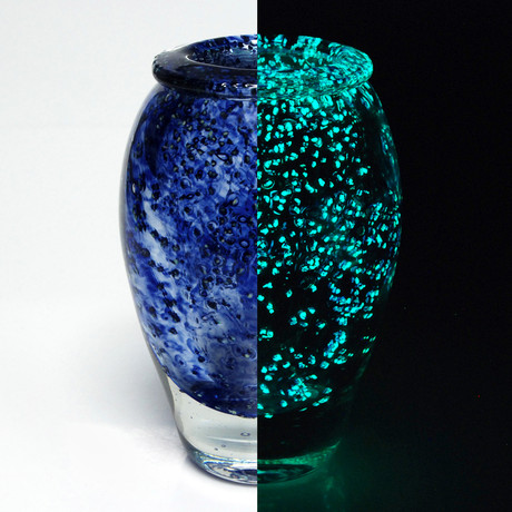 Glass Vase Sculpture // 208205