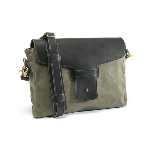 No. 14 Platypus // Satchel