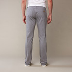 Joe's Jeans // Brixton 7.5 Oz Stretch // Sidewalk (28WX30L)