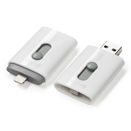 iStick 16GB USB Flash Drive // White