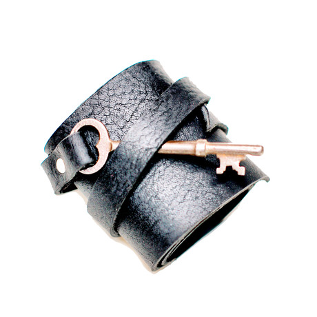 Leather Cuff with Antique Skeleton Key // 3" Width // Black (7'' Length)