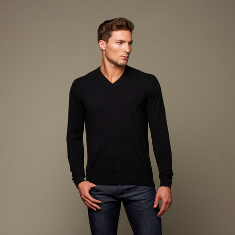 Cashmere V-Neck Sweater // Black (S)