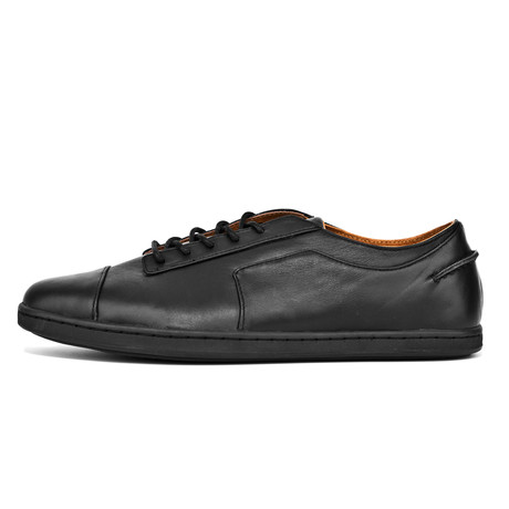 A. Posse // Baxter Low Top // Black (US: 7.5)