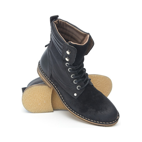 Glotac Boot // Black (US: 8)