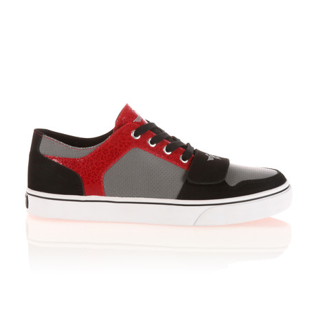 Cesario Lo XVI Low Top // Black + Grey + Red (US: 7)