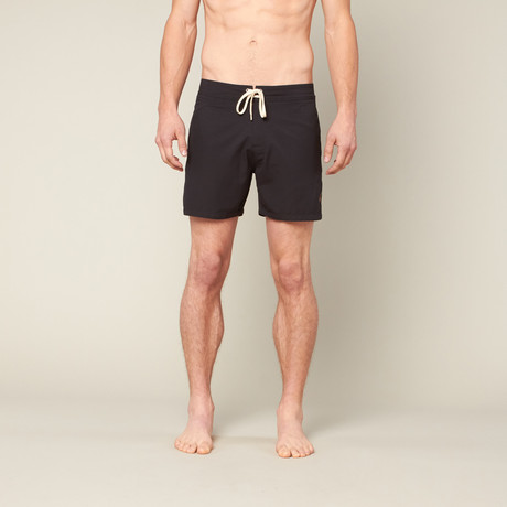 Plain Crane Boardshort // Black (28WX32L)