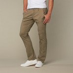 Leroy Straight // Camel (30WX32L)