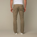 Leroy Straight // Camel (30WX32L)