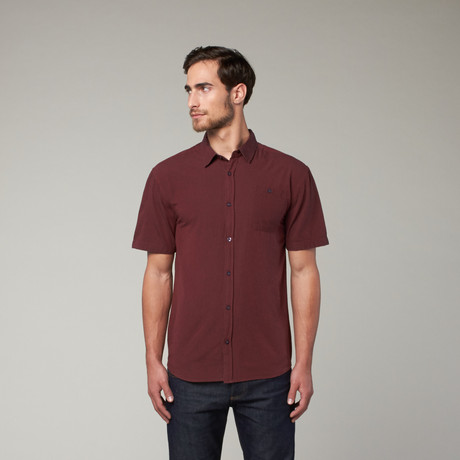 Classic Solid Button Up // Bloodhound  (S)