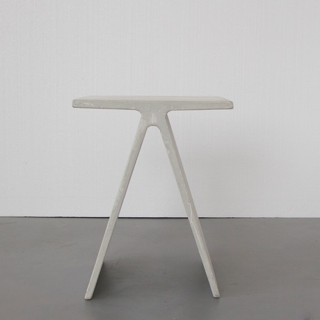 Alpha Q Concrete End Table/Stool (White)
