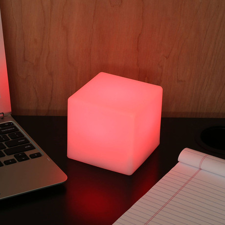 LampLust // Mini Color Changing Table Light