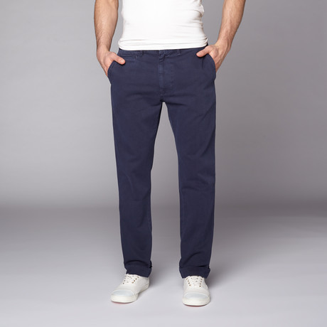 The Arrival Chino // Officer Blue (30WX34L)