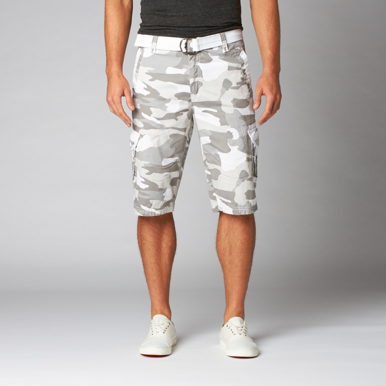 What To Wear With Camo Cargo Shorts For Women