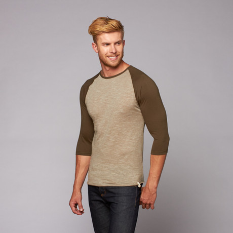 Carter Tee // Olive (S)