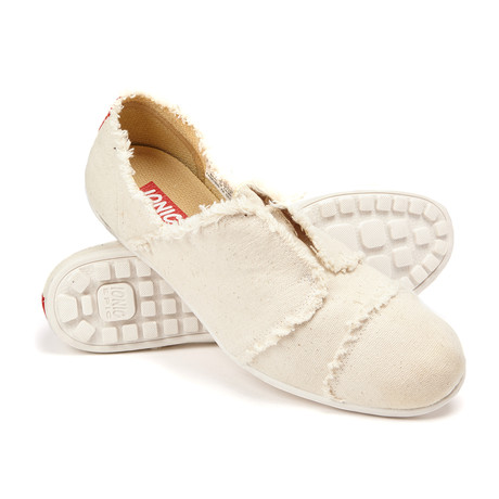 Sando Slip-On Sneaker // White (US: 7)