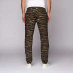 Unyforme // Freeman Tiger Camo Print Jogger // Camo (38)