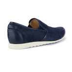 Colin Slip On // Navy (Euro: 40)