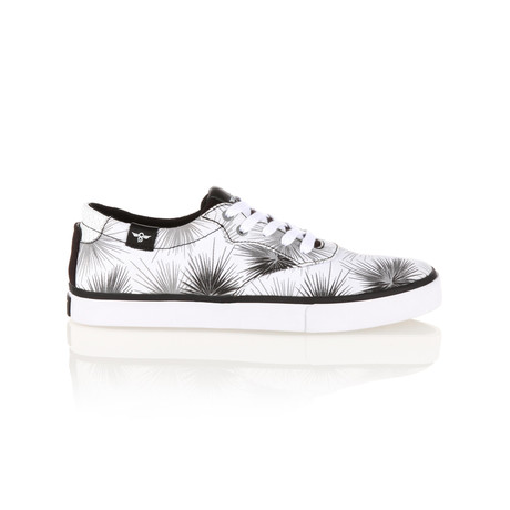 Prio Sneaker // Black + White (US: 7)