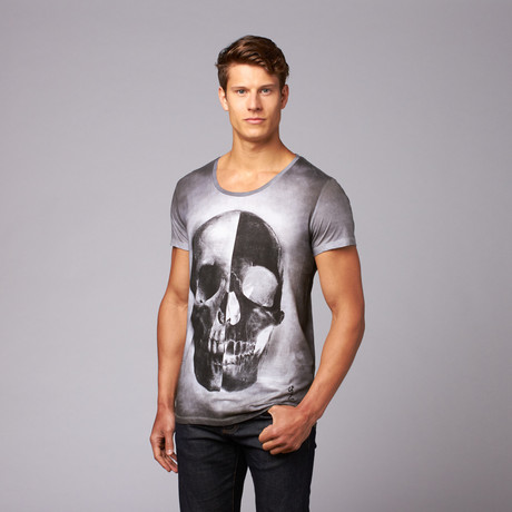 Cloudy Skull Scoop Neck Tee // Washed Black (S)