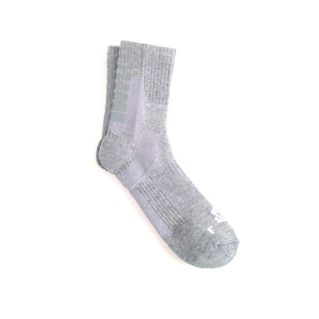 Gradient Stripe Quarter Ankle Sock // Grey