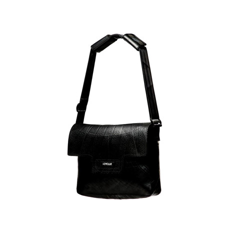 Plaza T (Black Strap)