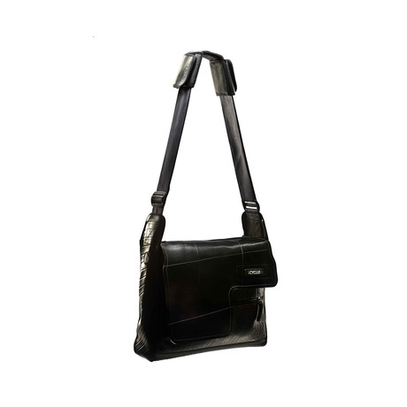 Plaza L (Black Strap)