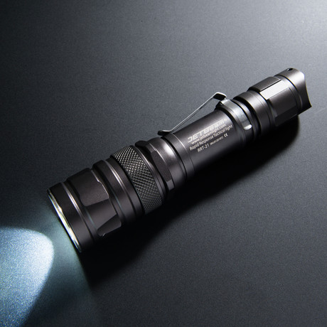 JETbeam LED Flashlight // RRT21