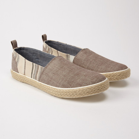 Slip-On Chambray // Brown (US: 9.5)