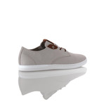 Vito Lo // Dove Brown (US: 7.5)
