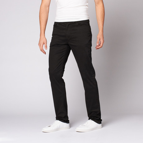 Basic Chino // Black (30WX32L)