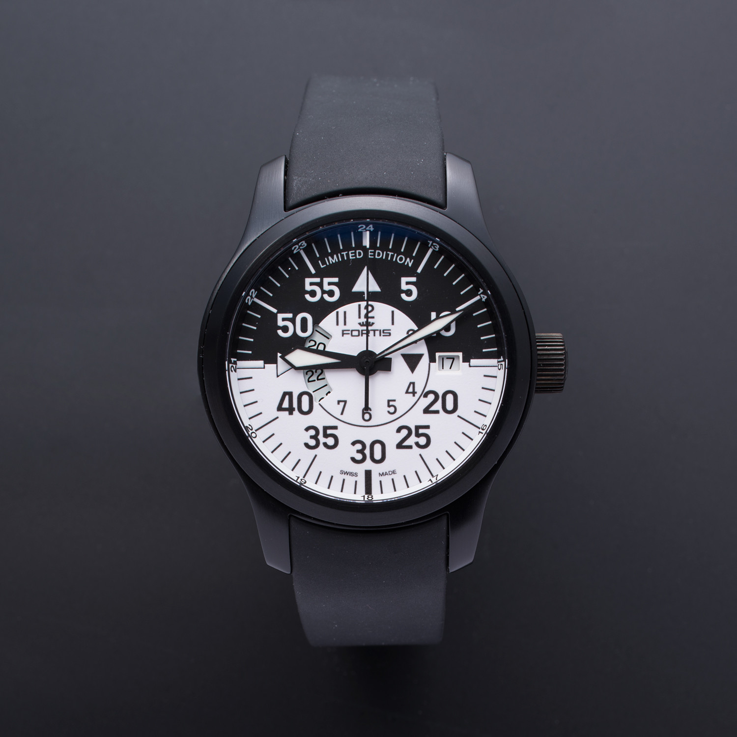 B-42 Flieger Cockpit GMT // 672.18.11_K - Fortis - Touch Of Modern