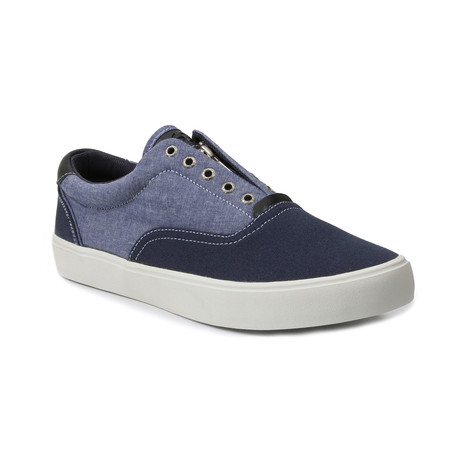 Laight Canvas // Navy (US: 7)