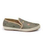 Dlux Slip-On // Olive (US: 11)