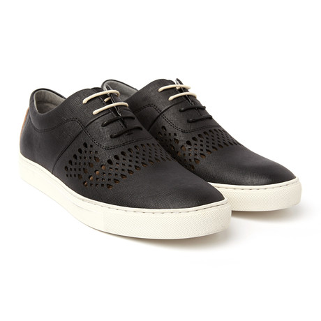 TCG // Vincent Low Top // Black (US: 7)