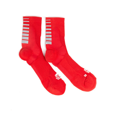 Gradient Stripe Quarter Ankle Sock // Red