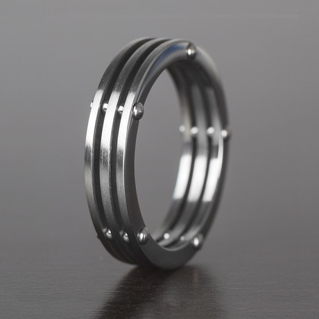 Stainless Steel Brushed Finish 3-Layered Split Ring with Bolt Accents (Size 8)